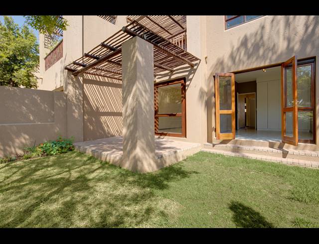 2 BEDROOM APARTMENT SOLD IN SUNNINGHILL